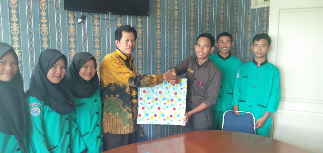 Sekretaris Dinas Kominfo Kota Pagar Alam Melepas 6 Siswa/i Praktek Kerja Industri SMK Muhammadiyah Pagar Alam